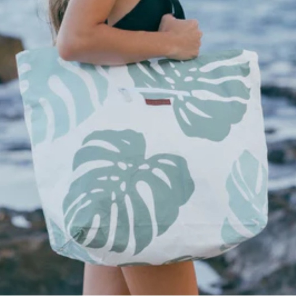 New in Original Wrapping - Adventure Hawaii - Monstera Leaf Print Large Tote Bag